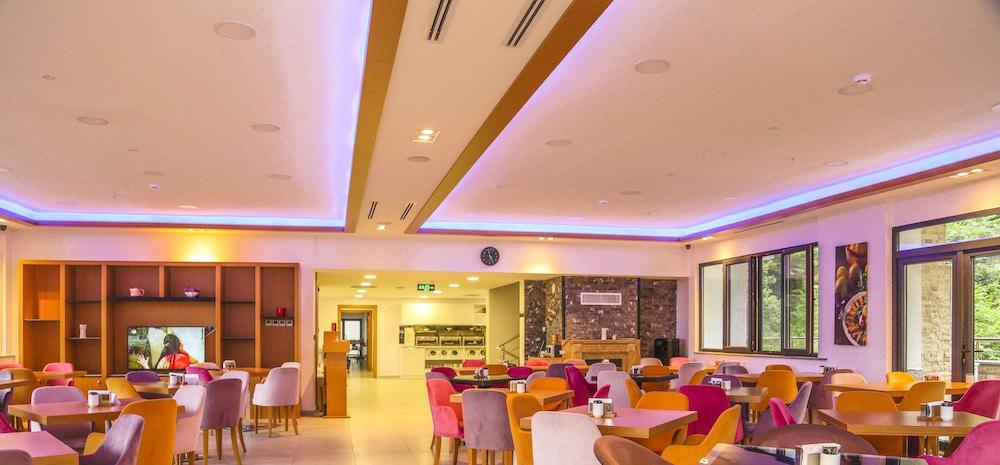 Golden Inn Hotel Uzungoel Exterior photo